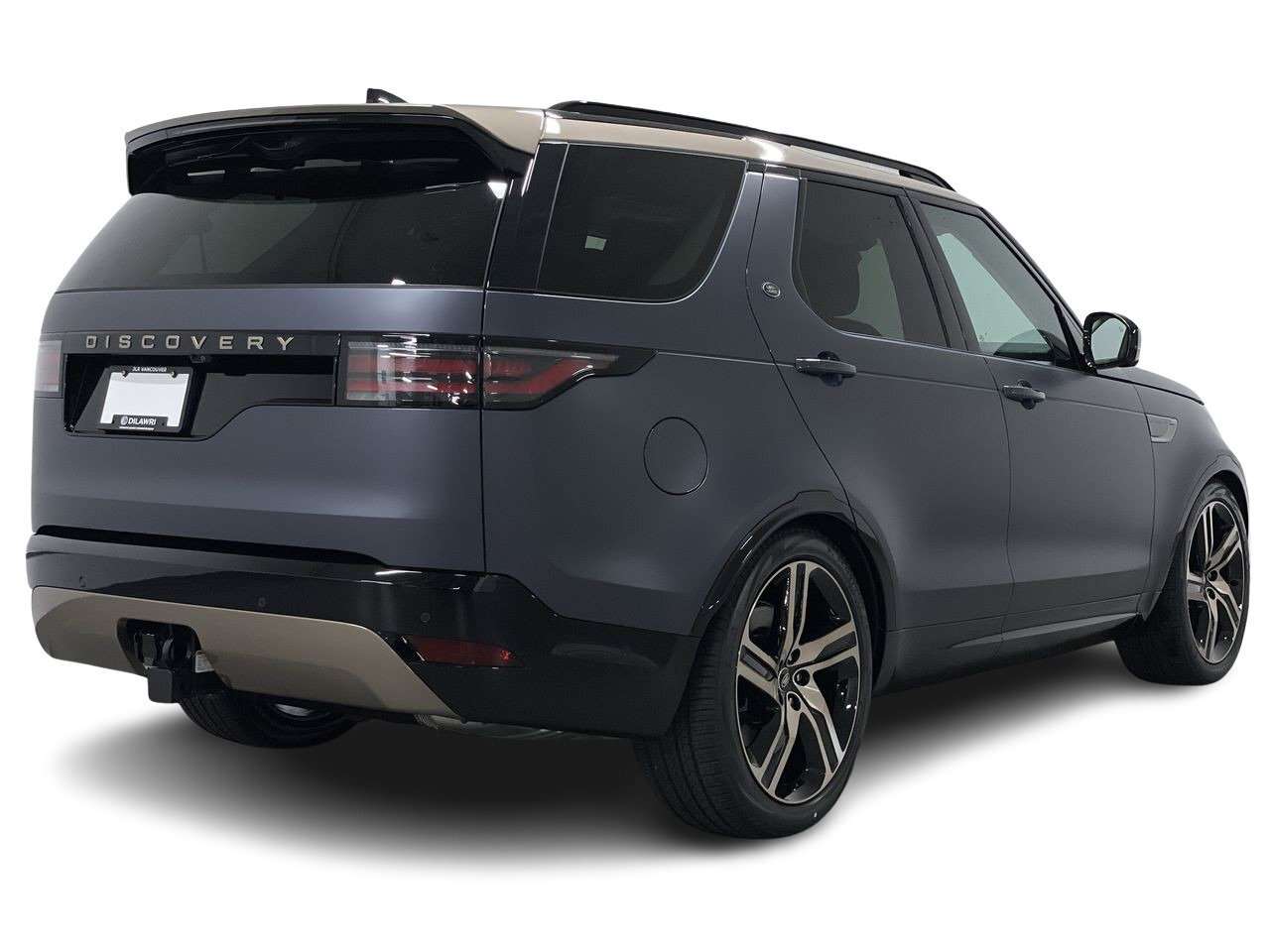 2026 Land Rover Discovery Tempest Towing Pack | Climate & Massage Front Seat thumb 14