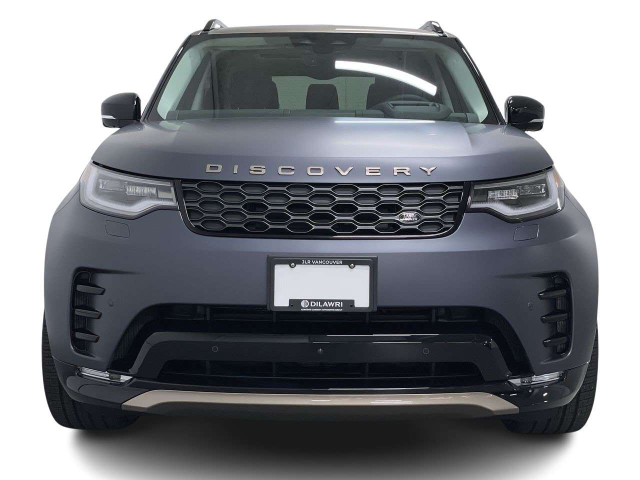 2026 Land Rover Discovery Tempest Towing Pack | Climate & Massage Front Seat alt 3