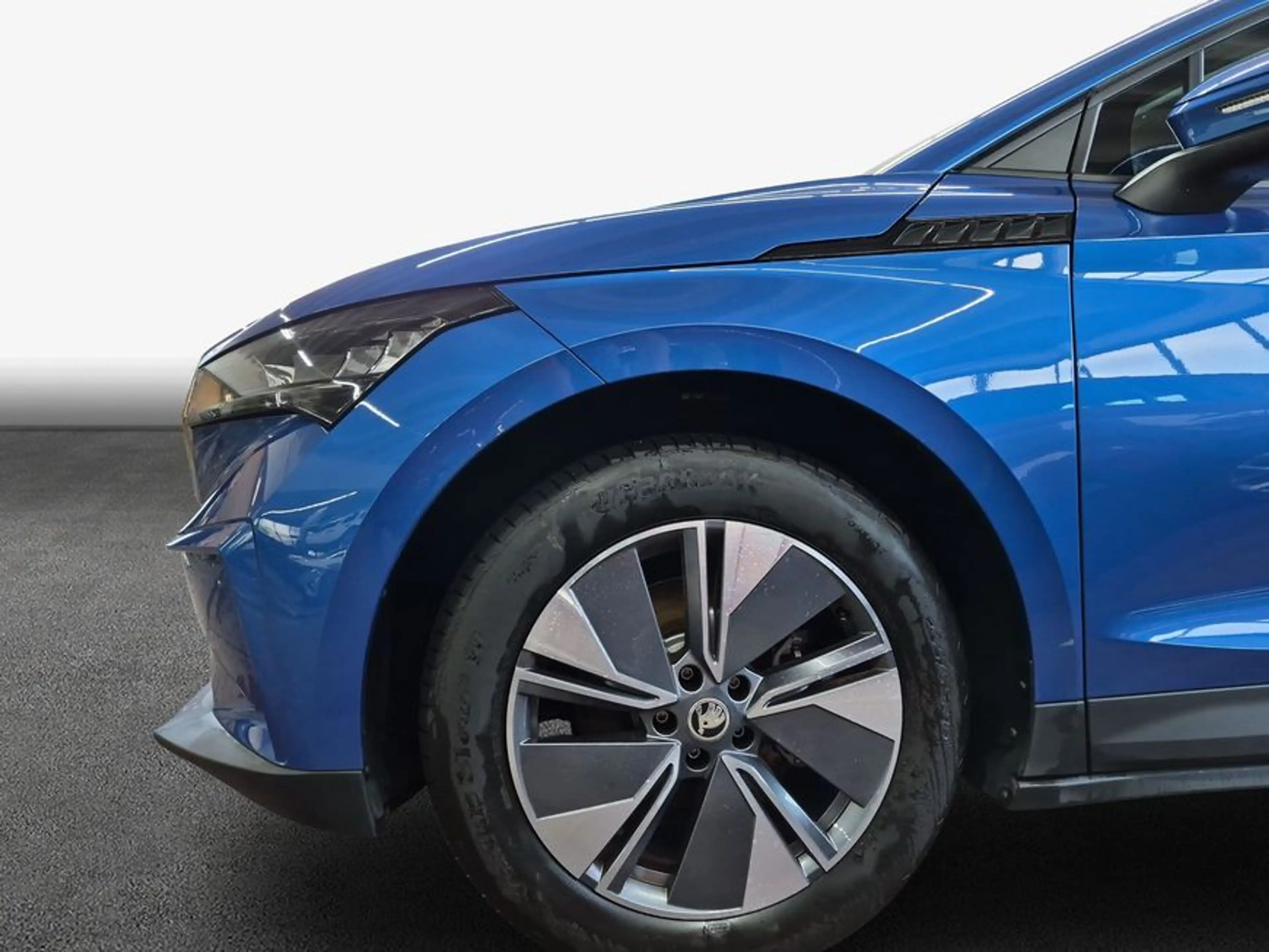 Skoda Enyaq iV 50 — photo 8
