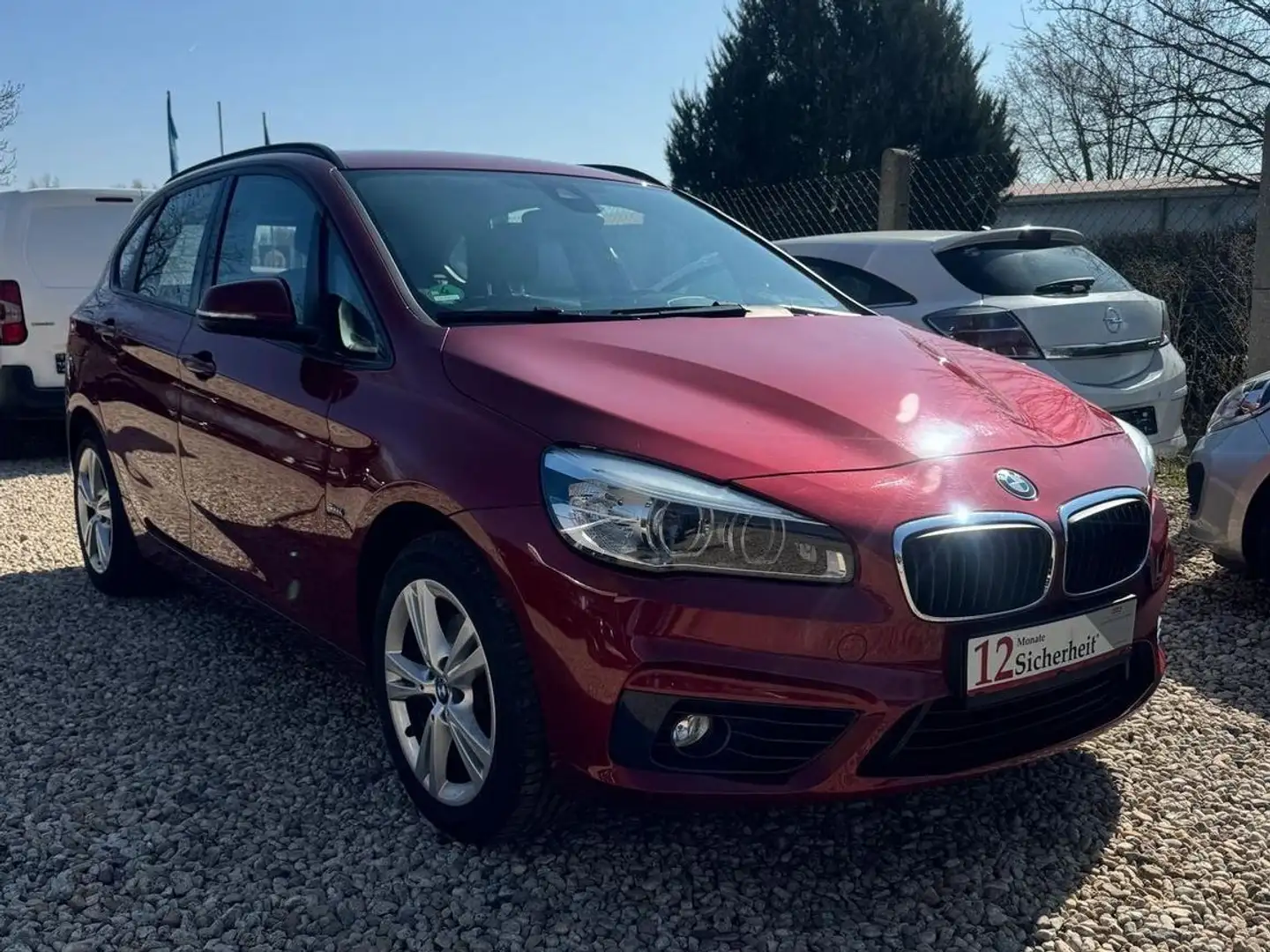 BMW 218 i Active Tourer*Led*SHZ*Garantie*TÜV+Service Rot - 1