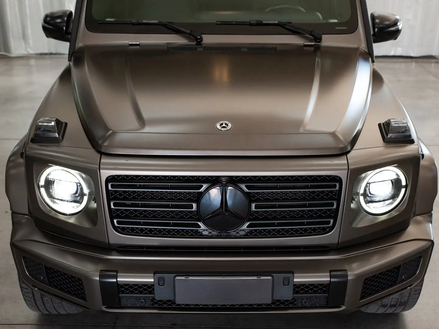Mercedes-Benz G 400 Classe G - W463 2018 d AMG Line 330cv auto Gri - 2