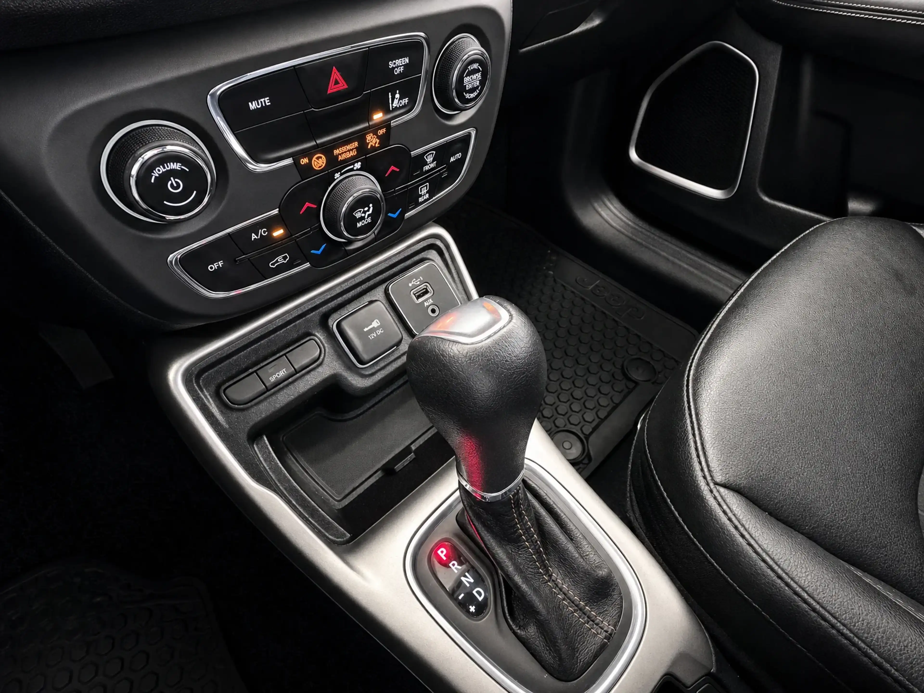 Jeep Compass 1.3 Longitude Navi Camera — photo 16