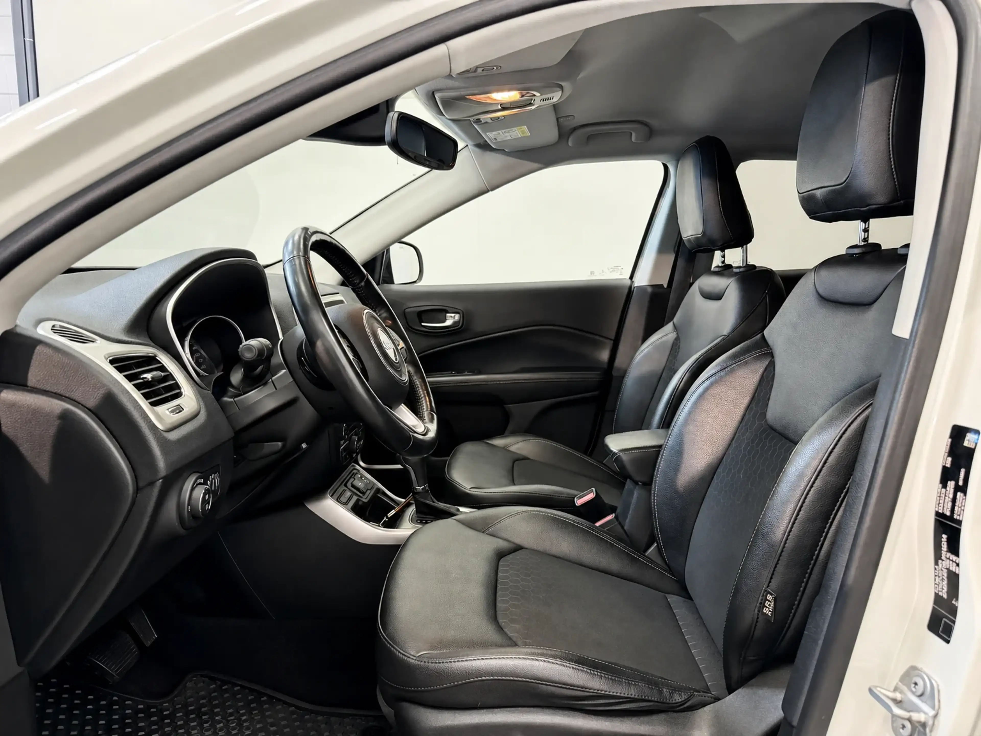 Jeep Compass 1.3 Longitude Navi Camera — photo 11