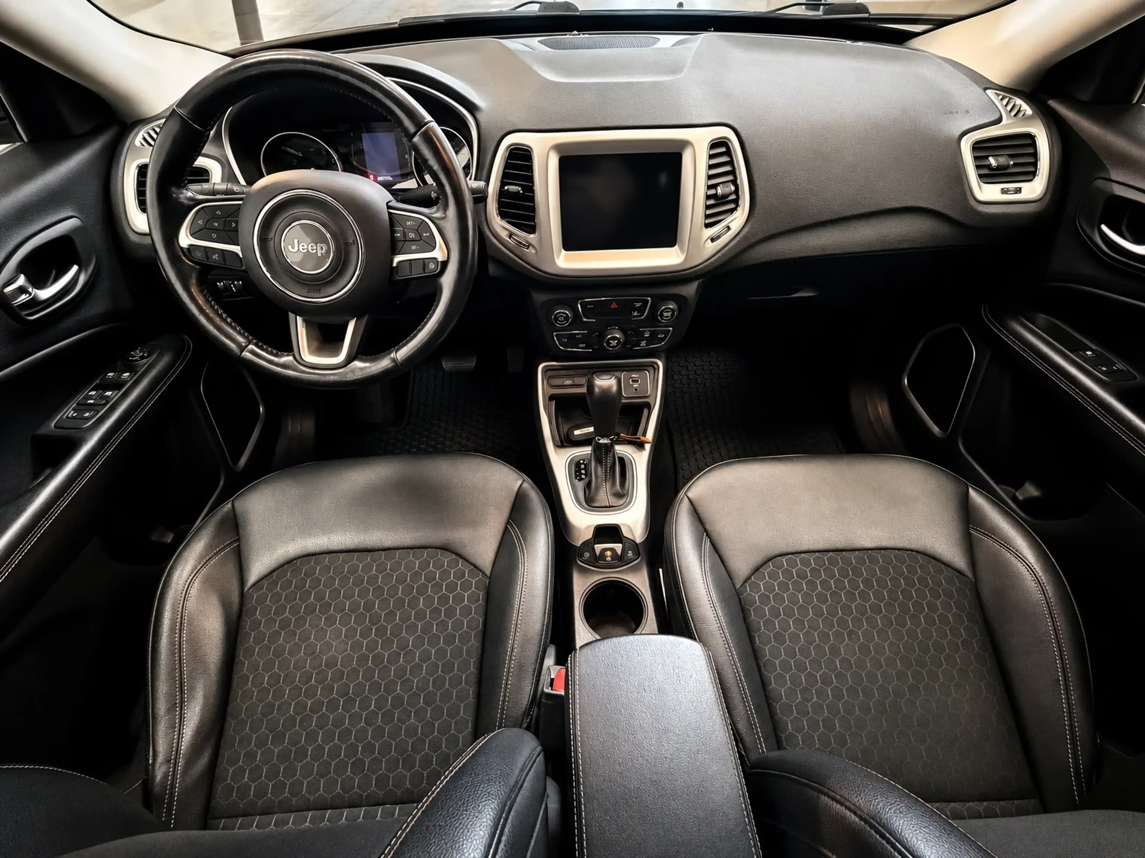 Jeep Compass 1.3 Longitude Navi Camera — photo 18
