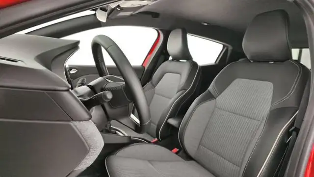 Renault Clio view 3