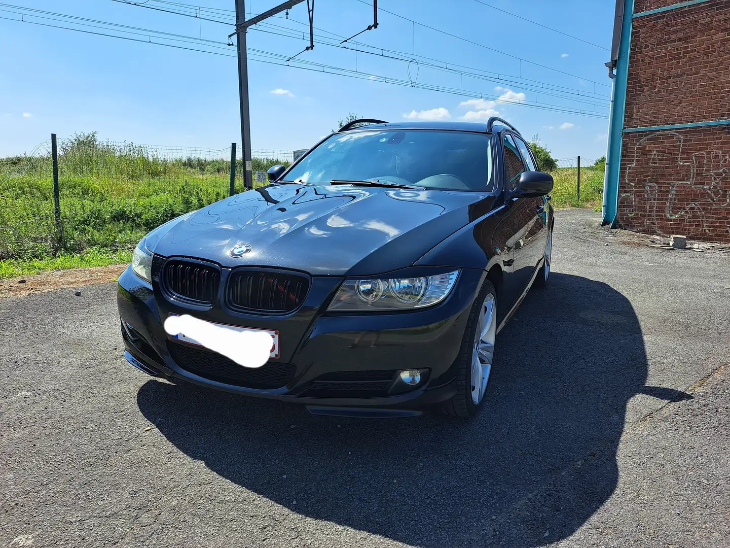 BMW 318 Touring 318 d Noir - 2
