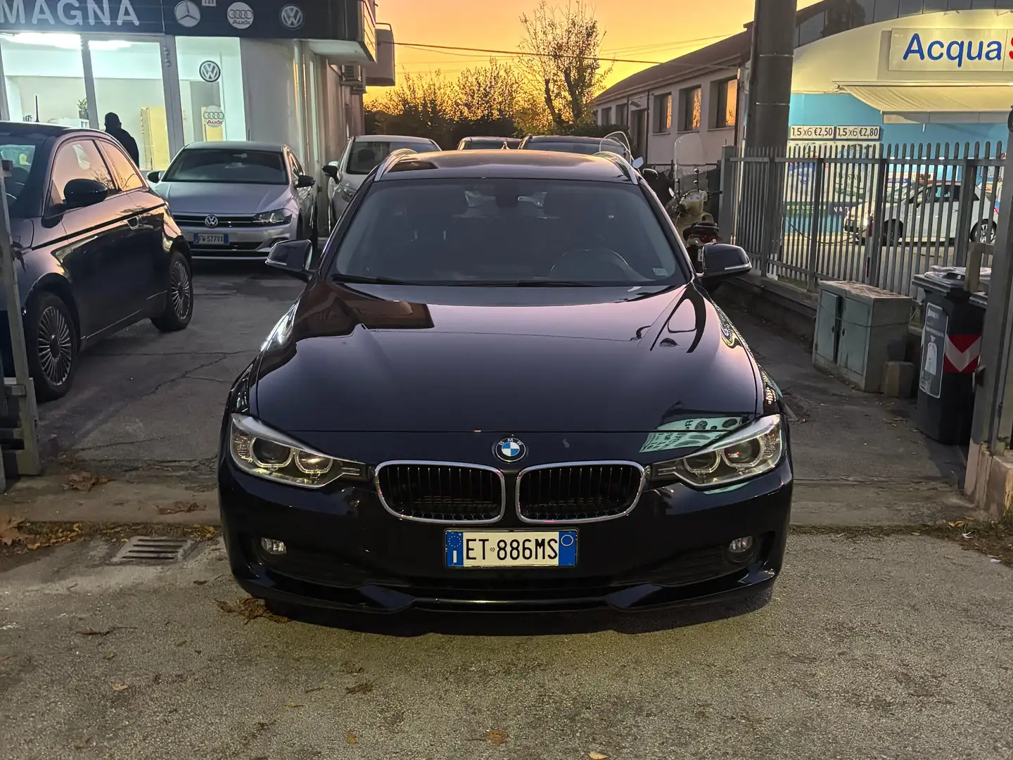BMW 320 Serie 3 F31 2012 Touring 320d NESSUN VINCOLO Zwart - 1