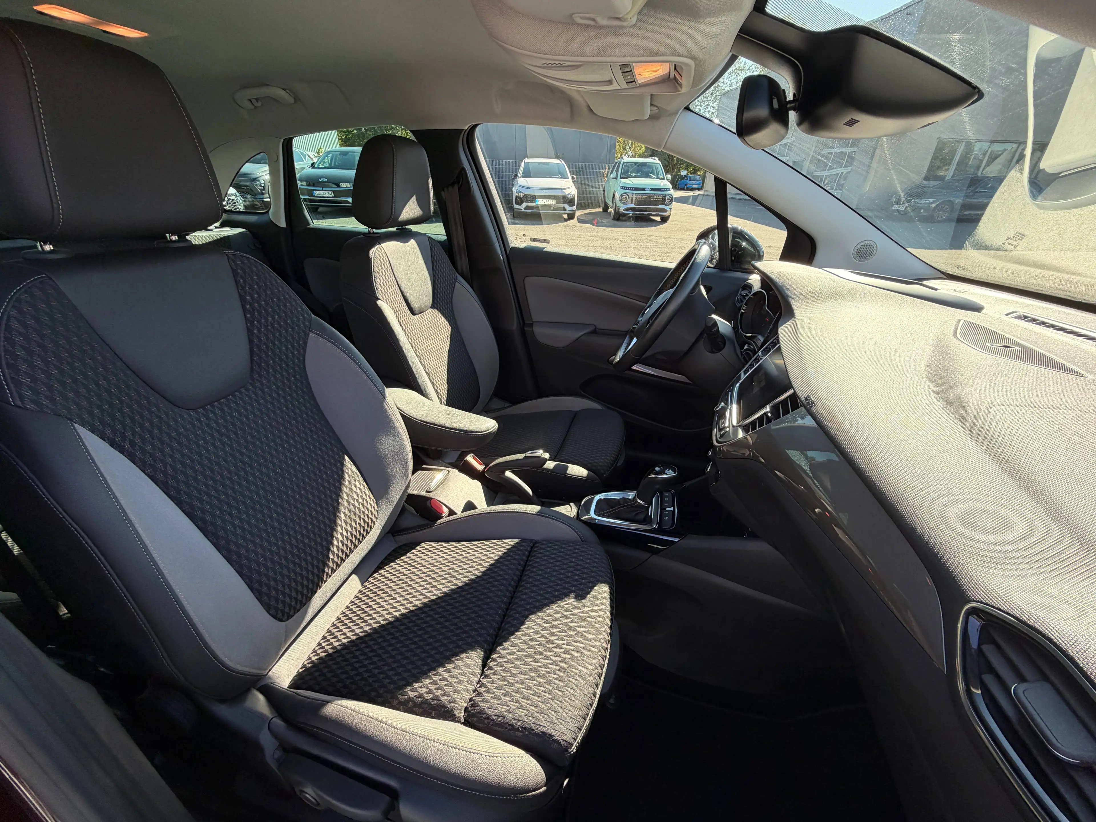 Opel Crossland X Innovation — photo 9