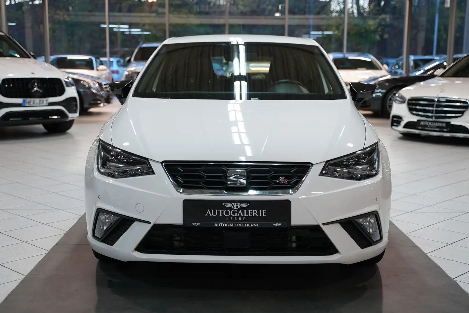 SEAT Ibiza FR *NAV*ALCANTARA *LED*SITZHZG*ACC*VIRTUAL Weiß - 2
