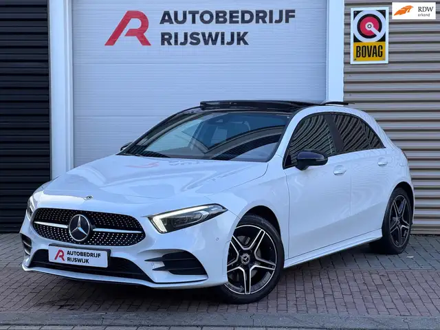 Mercedes-Benz A 250 e AMG 45s Pano/Sfeer/AppleCar/Camera