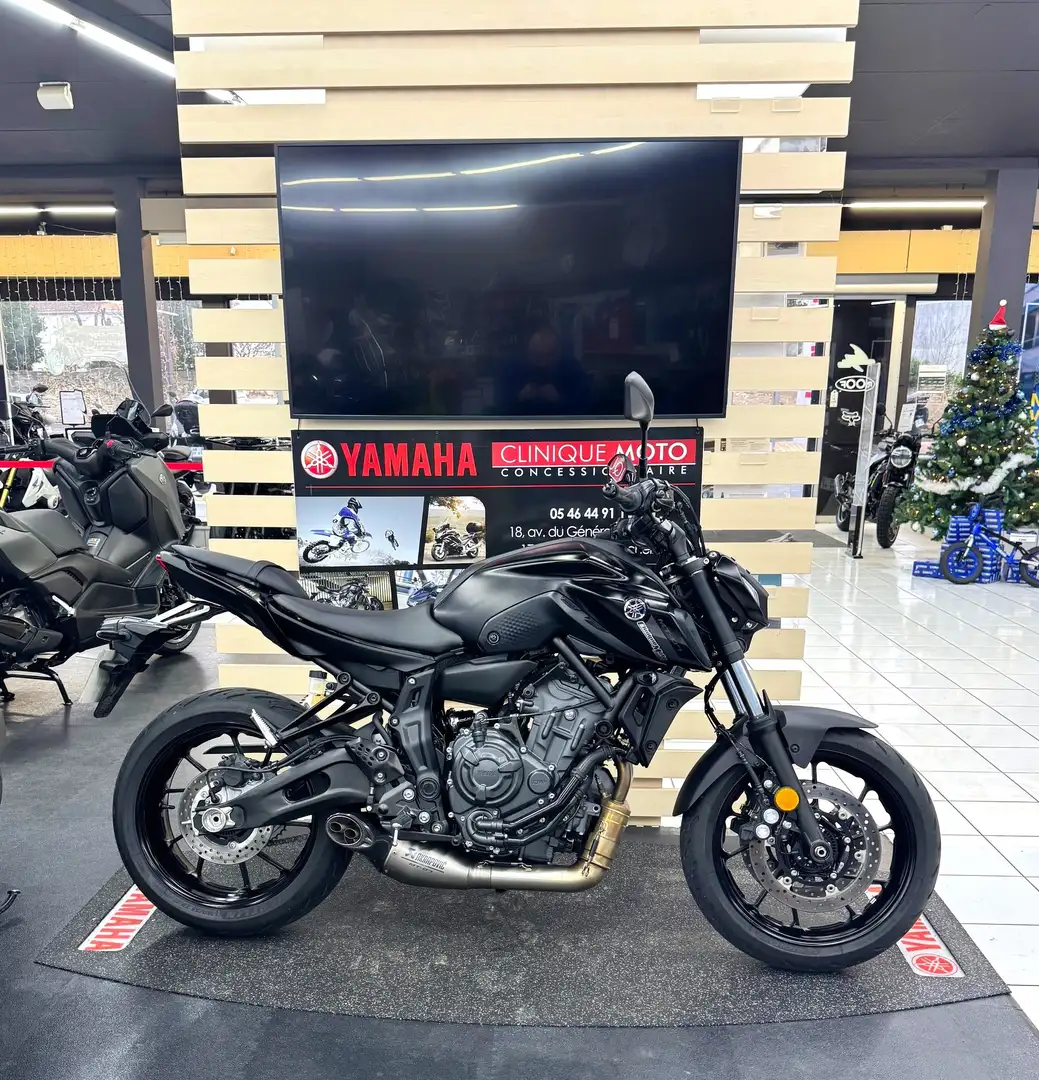Yamaha MT-07 Zwart - 1