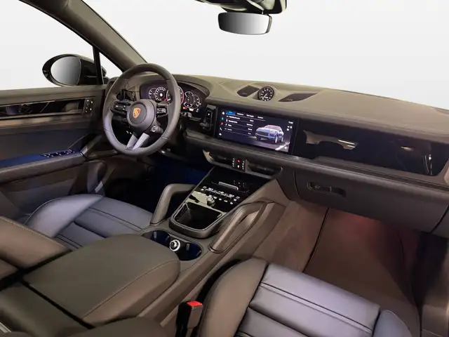 Porsche Cayenne view 10