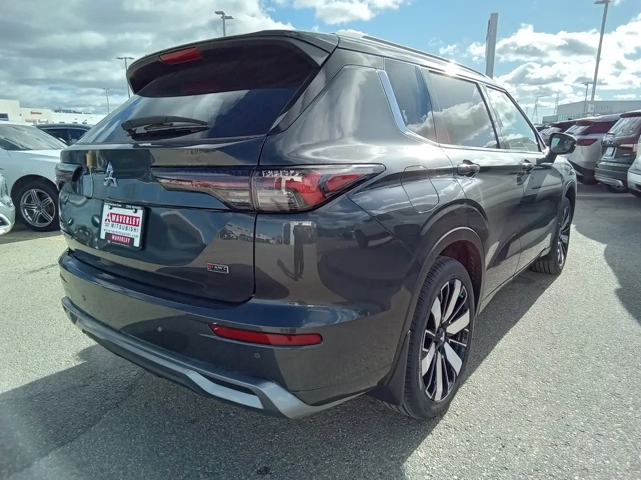 Mitsubishi Outlander снимка Mitsubishi Outlander