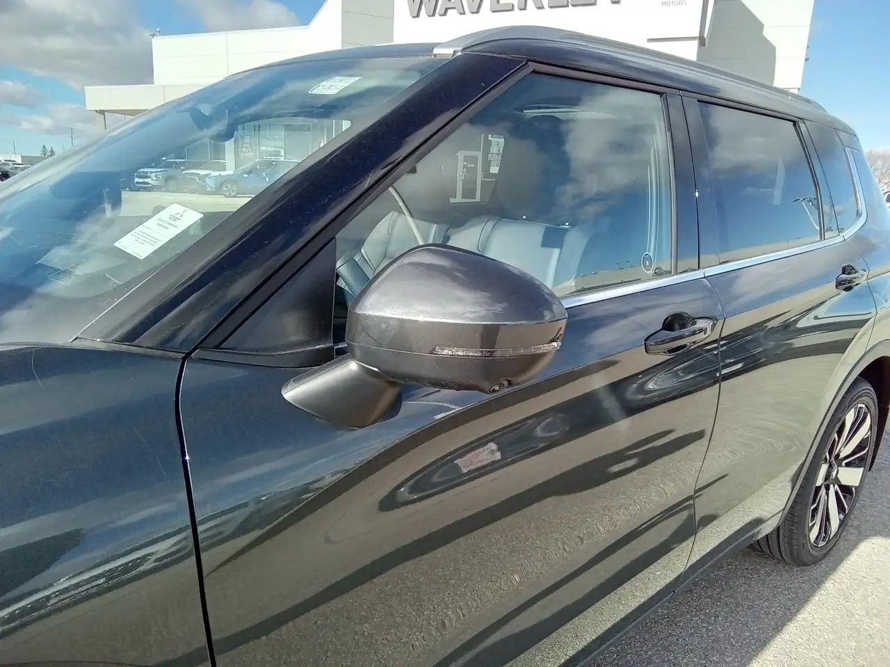 Mitsubishi Outlander снимка Mitsubishi Outlander