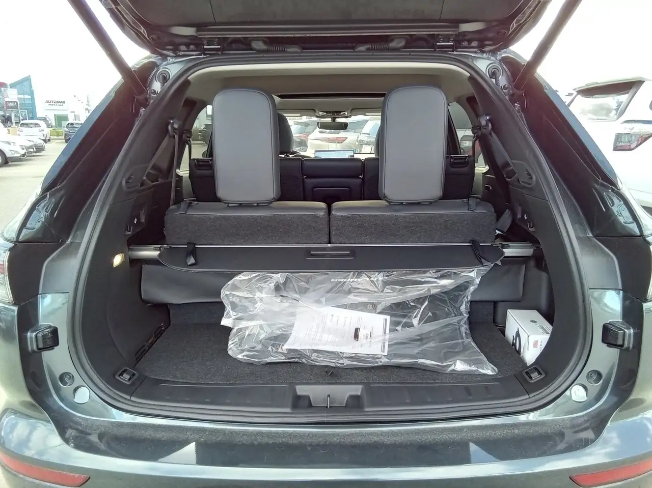 Mitsubishi Outlander снимка Mitsubishi Outlander