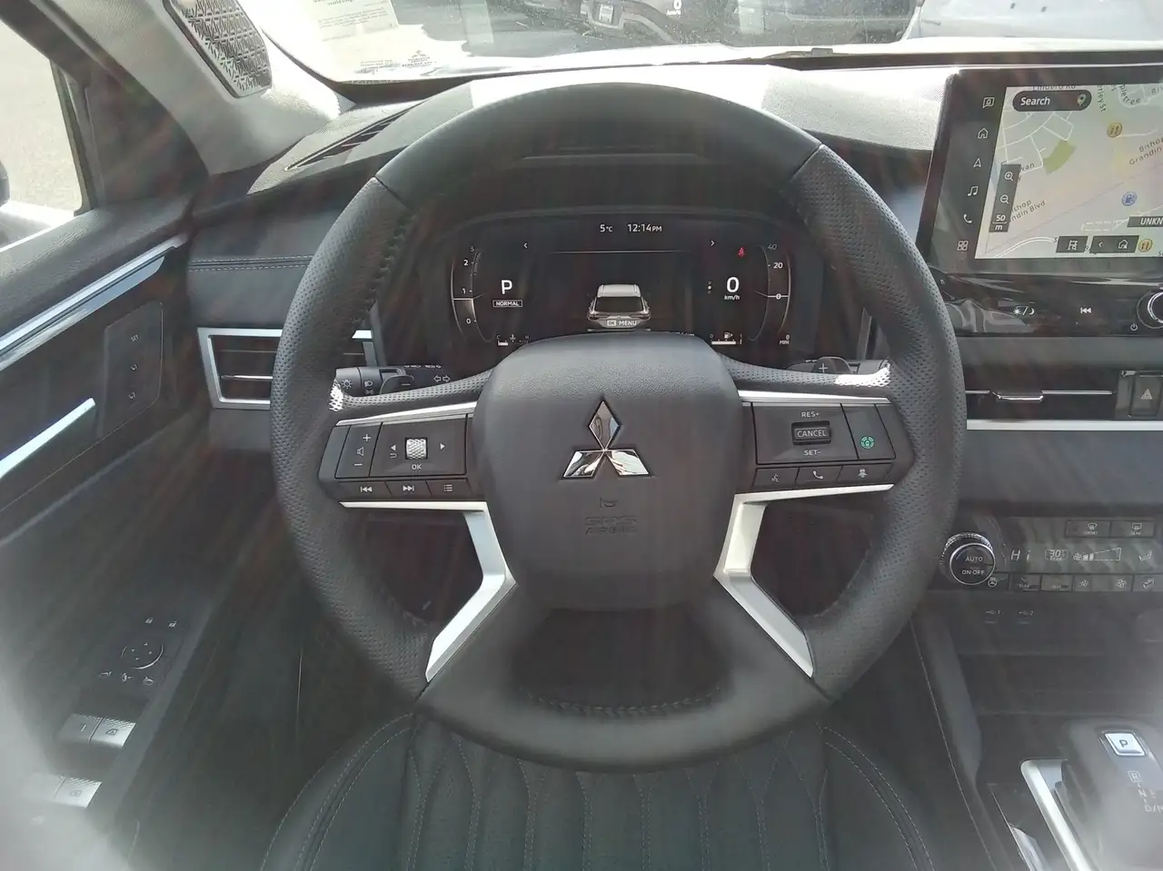 Mitsubishi Outlander снимка Mitsubishi Outlander