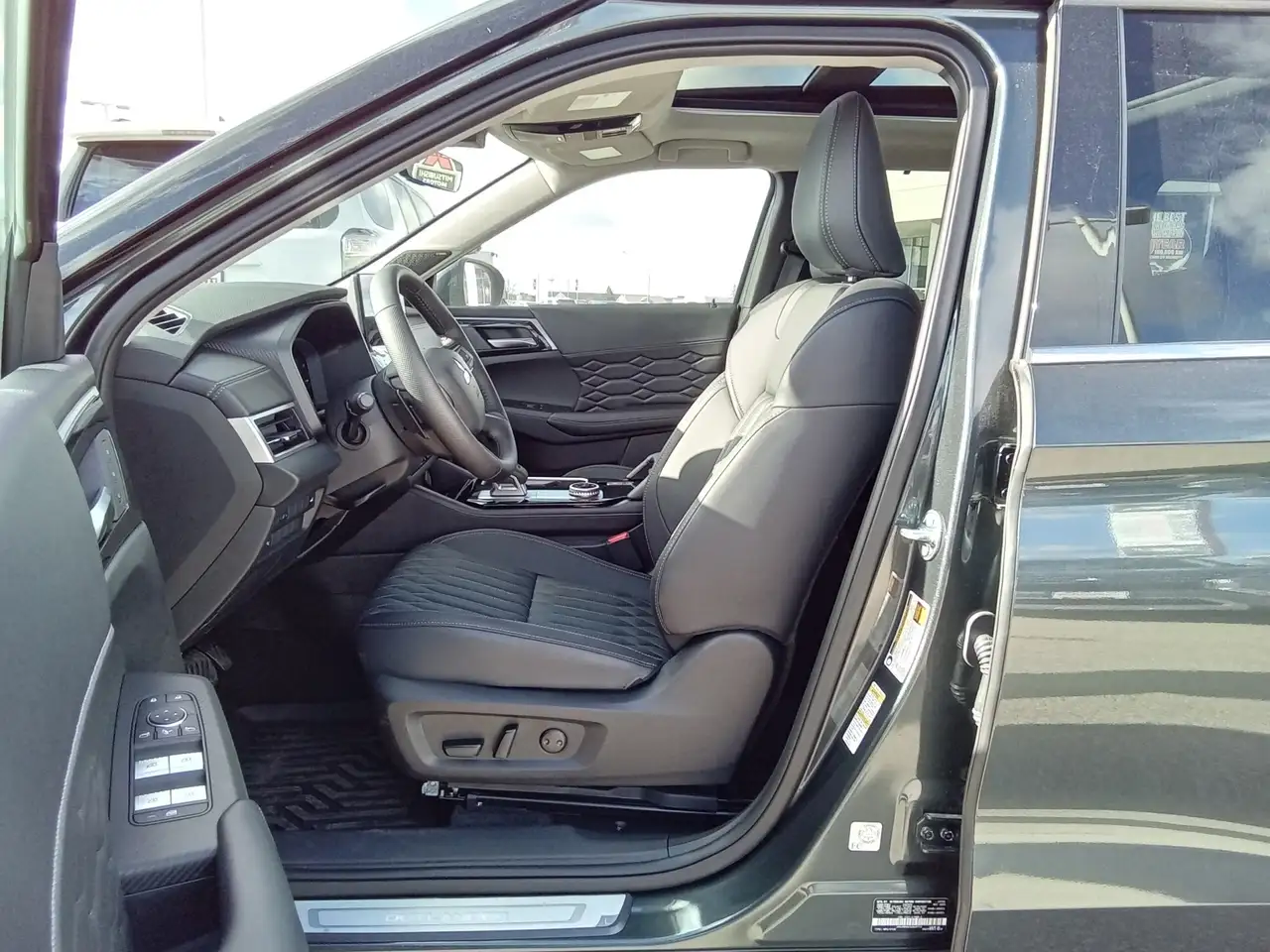 Mitsubishi Outlander снимка Mitsubishi Outlander
