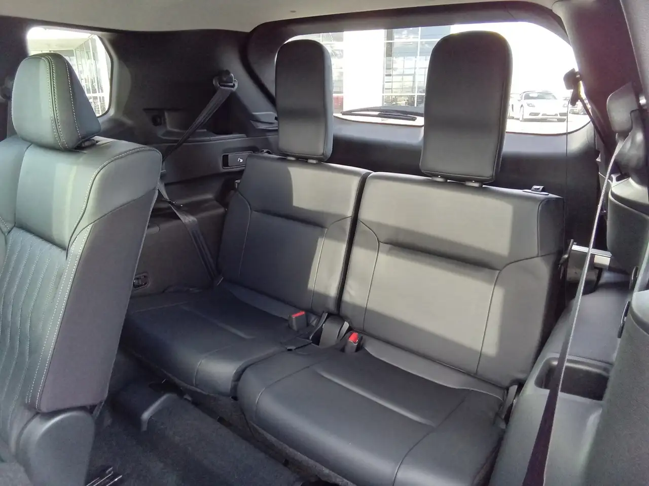 Mitsubishi Outlander снимка Mitsubishi Outlander