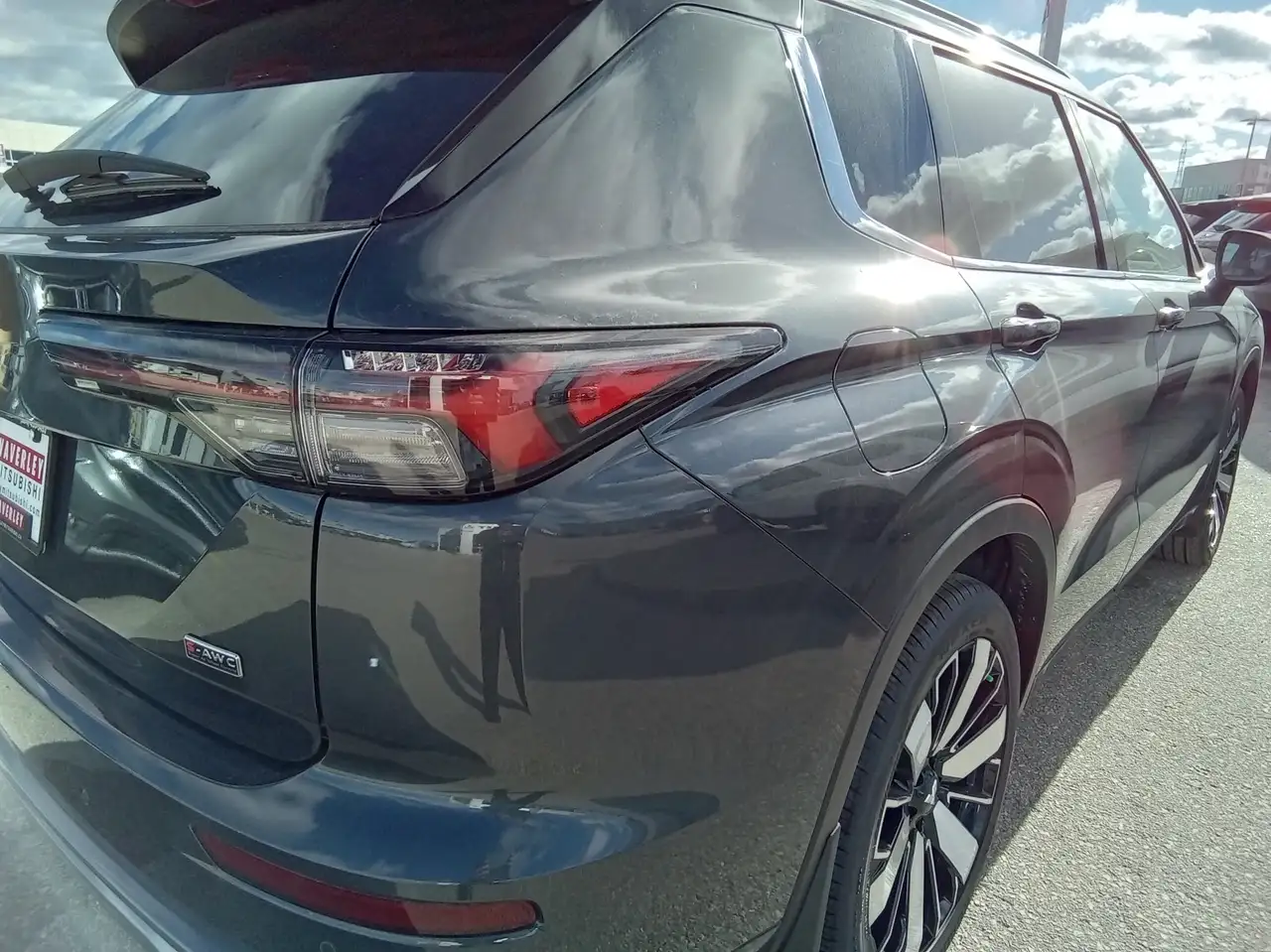 Mitsubishi Outlander снимка Mitsubishi Outlander