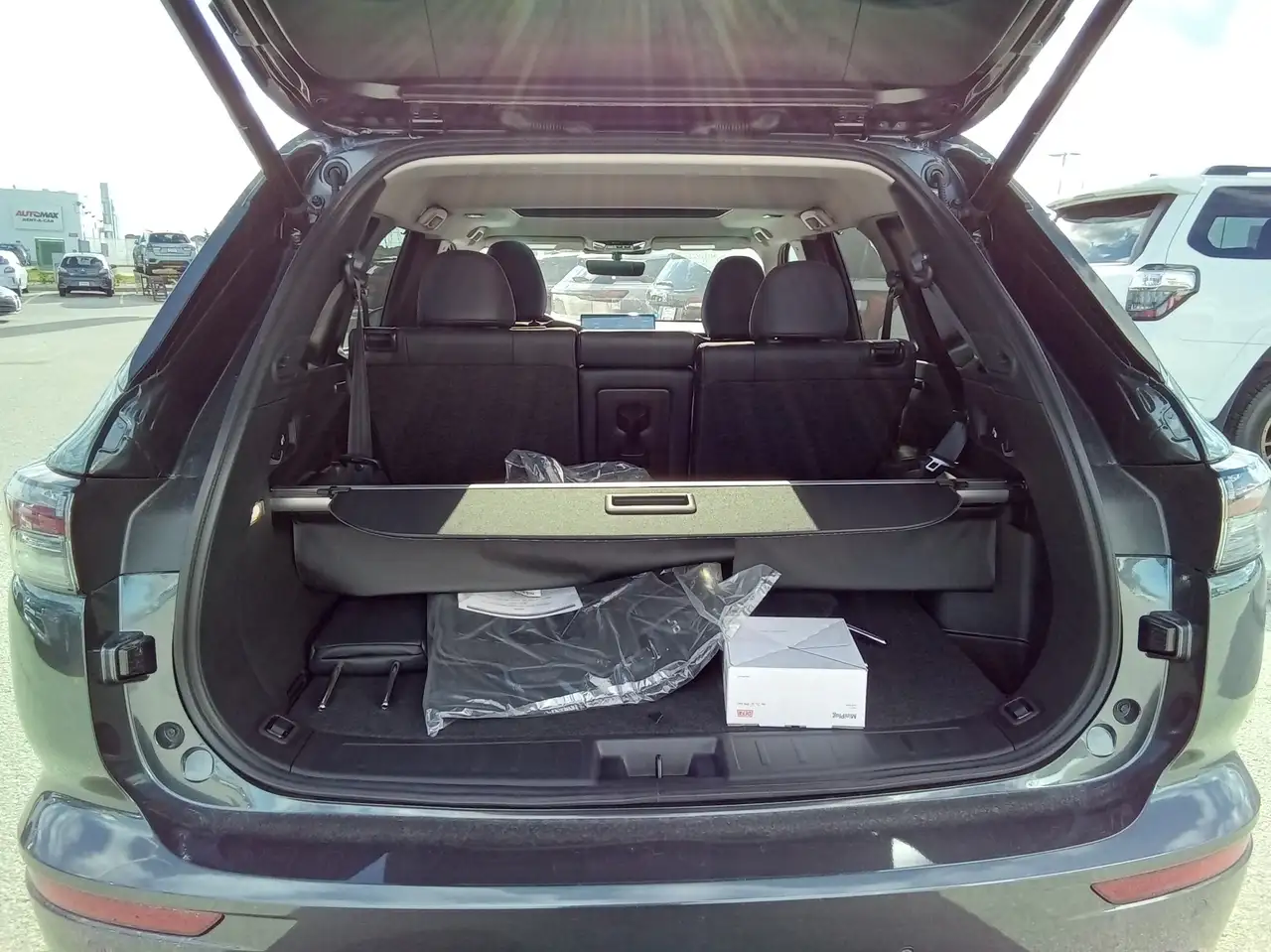 Mitsubishi Outlander снимка Mitsubishi Outlander