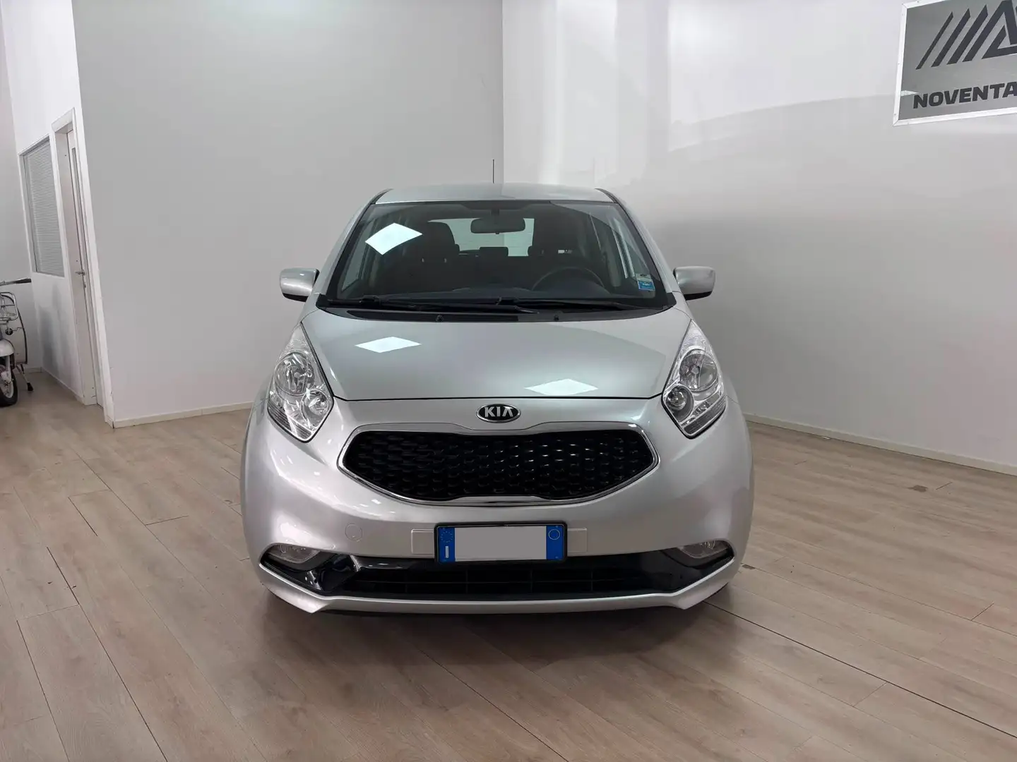Kia Venga Venga 1.4 Active eco Gpl E6 Silber - 2