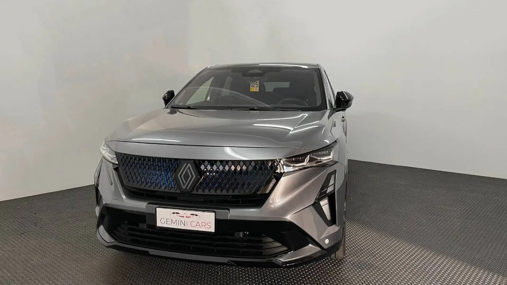 Renault Rafale 1.2 e-Tech full hybrid esprit Alpine 200cv auto Grijs - 2