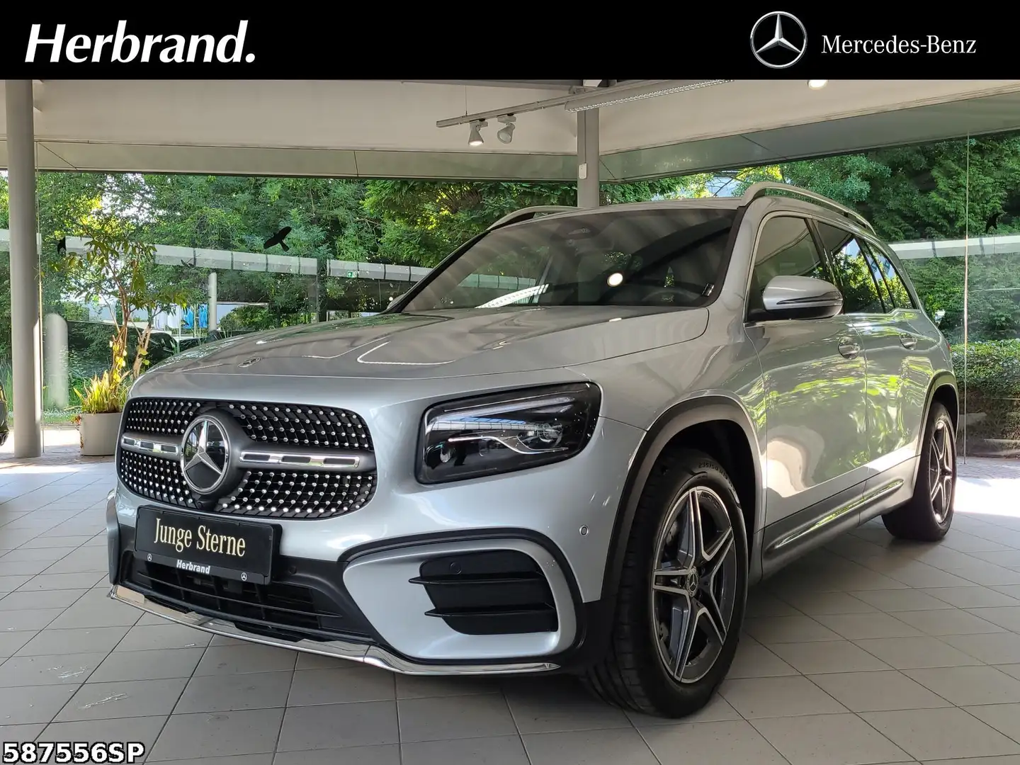 Mercedes-Benz GLB 200 d AMG AHK MultiBeam Kamera Silber - 1