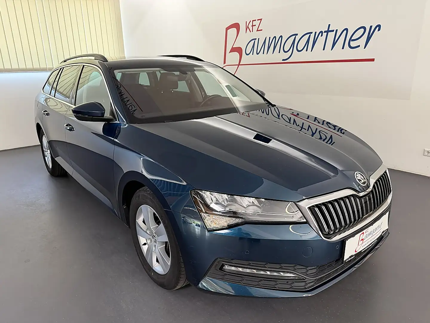 Skoda Superb Kombi 2,0TDI DSG *LED*NAVI*Sitzheizung*Tempomat... Blau - 1