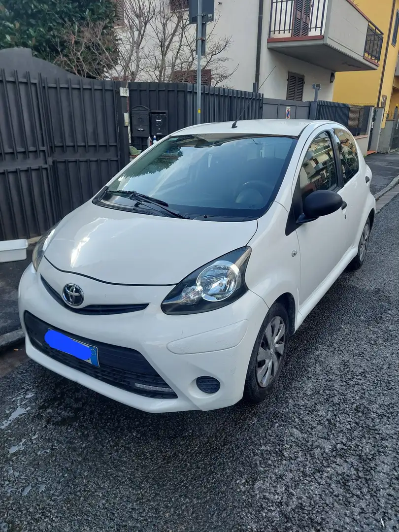 Toyota Aygo 3p 1.0 Active connect my14 - 1