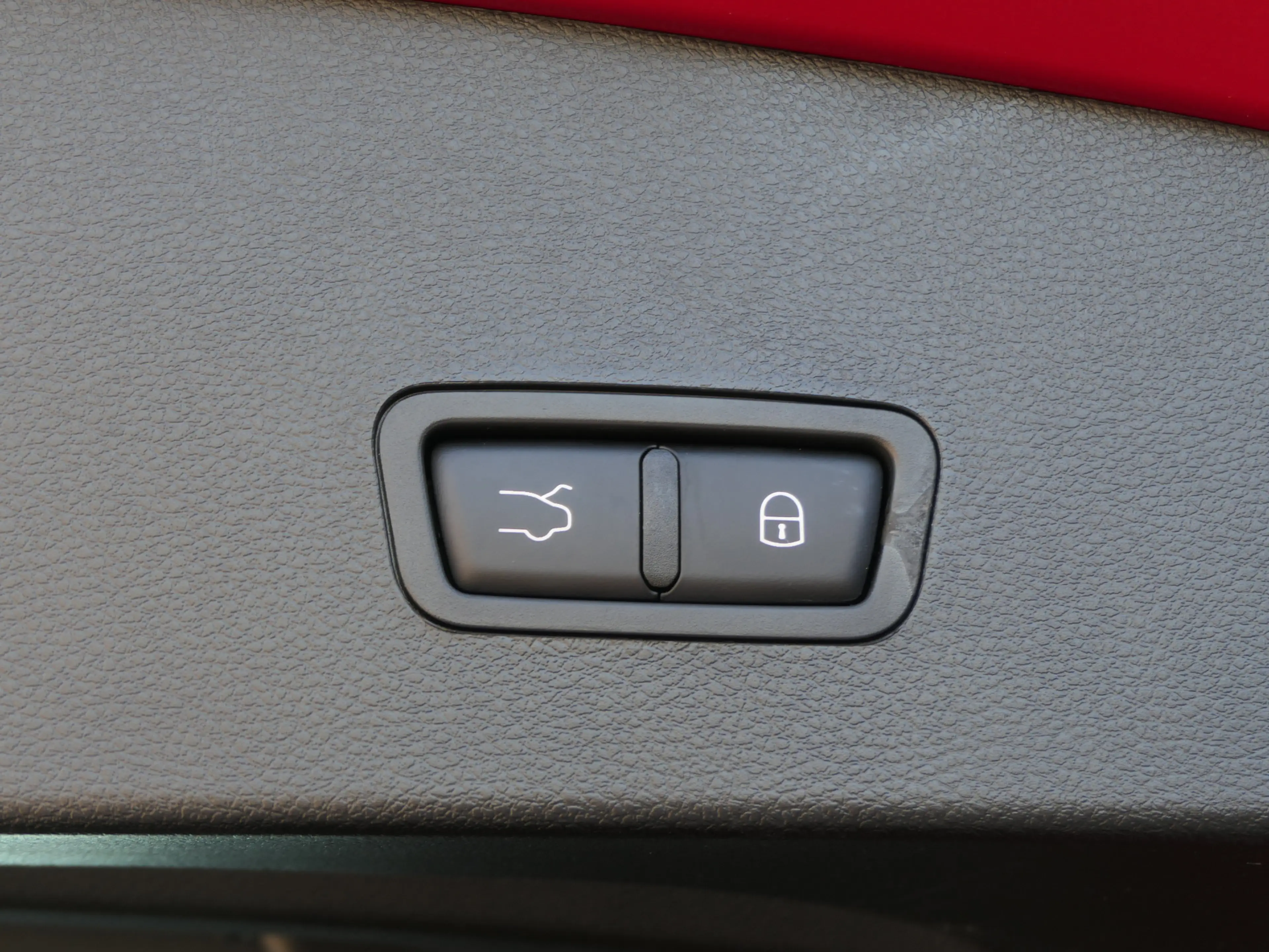 Alfa Romeo Tonale 1.3T 280pk PHEV Veloce | Panoramdak | Leder | Prem — photo 24