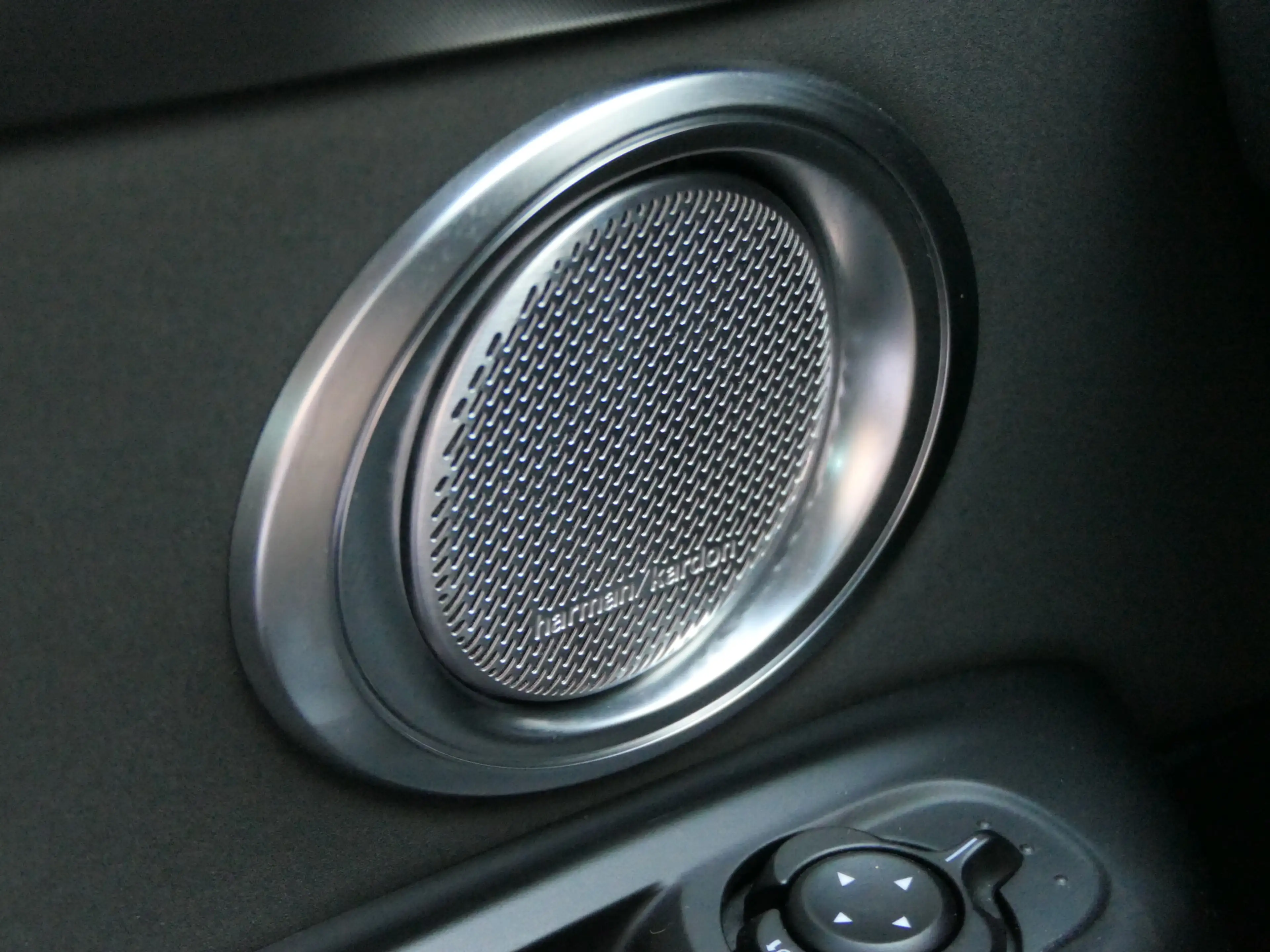 Alfa Romeo Tonale 1.3T 280pk PHEV Veloce | Panoramdak | Leder | Prem — photo 36