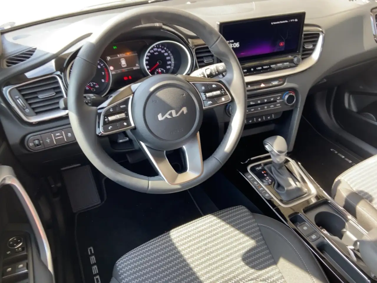 Kia Ceed / cee'd Sportswagon 1.5T 140PS/Ultimate/JBL/Navi/Kamera/AC 9
