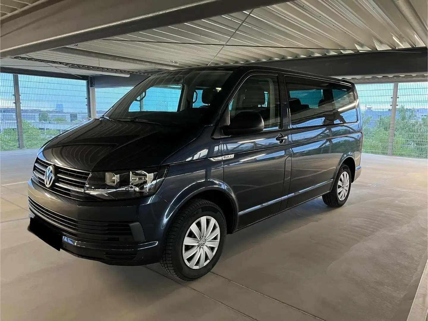 Volkswagen T6 Multivan 2.0 TDI Bulli 150CV Modrá - 1