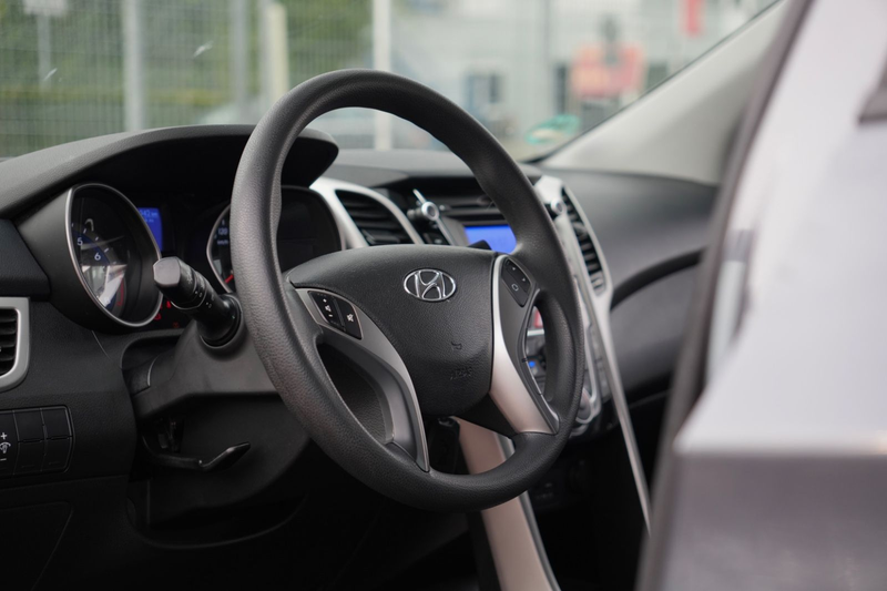 Hyundai i30 cw blue Classic/8-FACH/PDC/SHZ/KLIMAA/ — photo 10