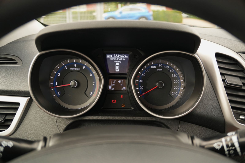 Hyundai i30 cw blue Classic/8-FACH/PDC/SHZ/KLIMAA/ — photo 24