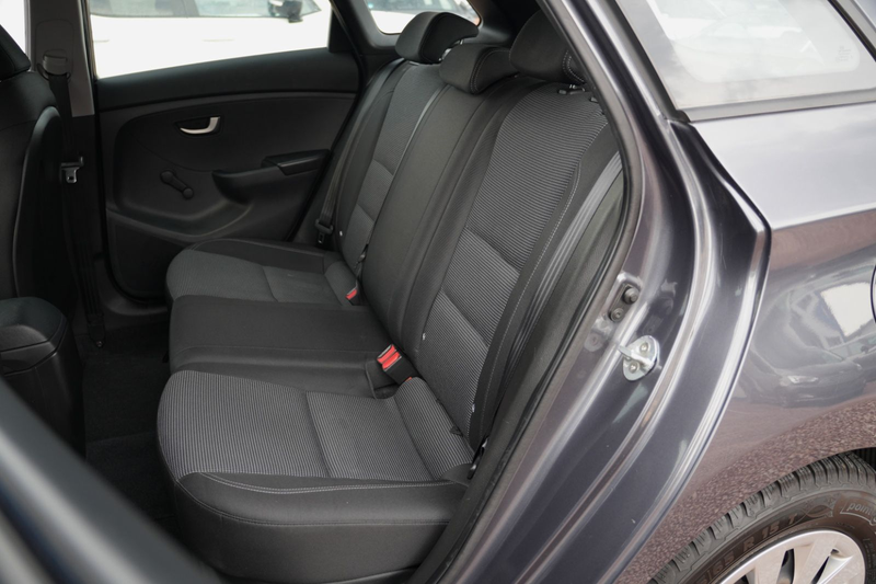 Hyundai i30 cw blue Classic/8-FACH/PDC/SHZ/KLIMAA/ — photo 16