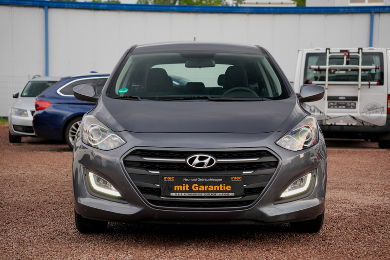 Hyundai i30 cw blue Classic/8-FACH/PDC/SHZ/KLIMAA/ — photo 3