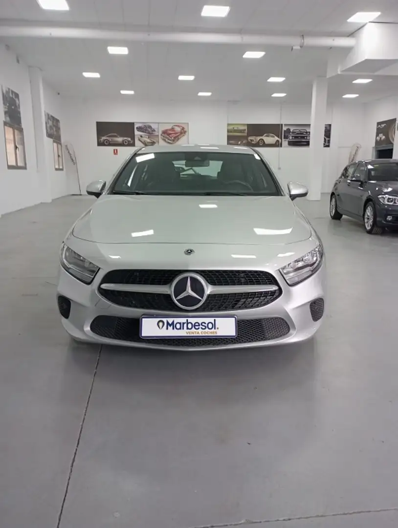 Mercedes-Benz A 180 7G-DCT Zilver - 1