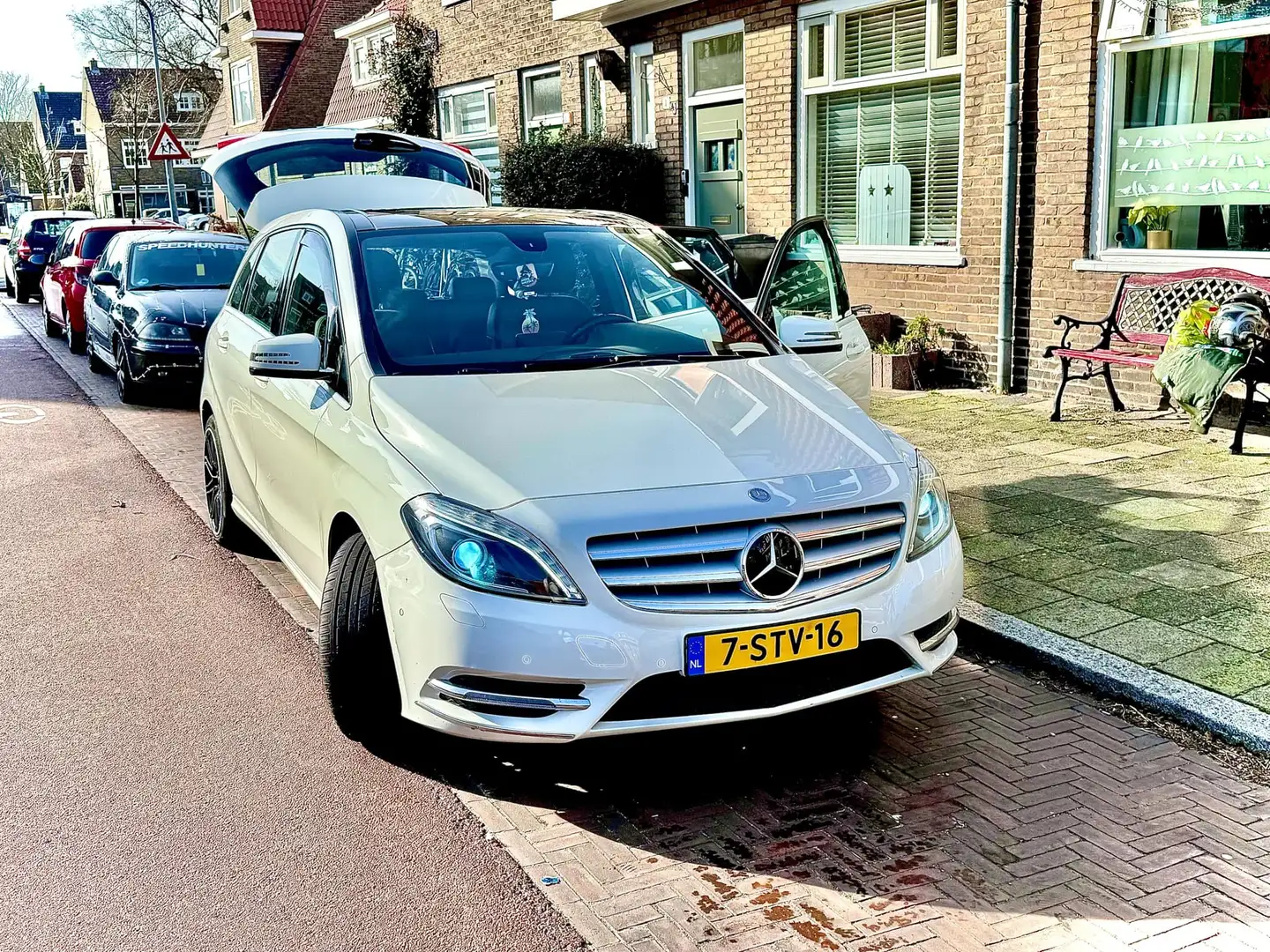 Mercedes-Benz B 180 B 180 Wit - 1