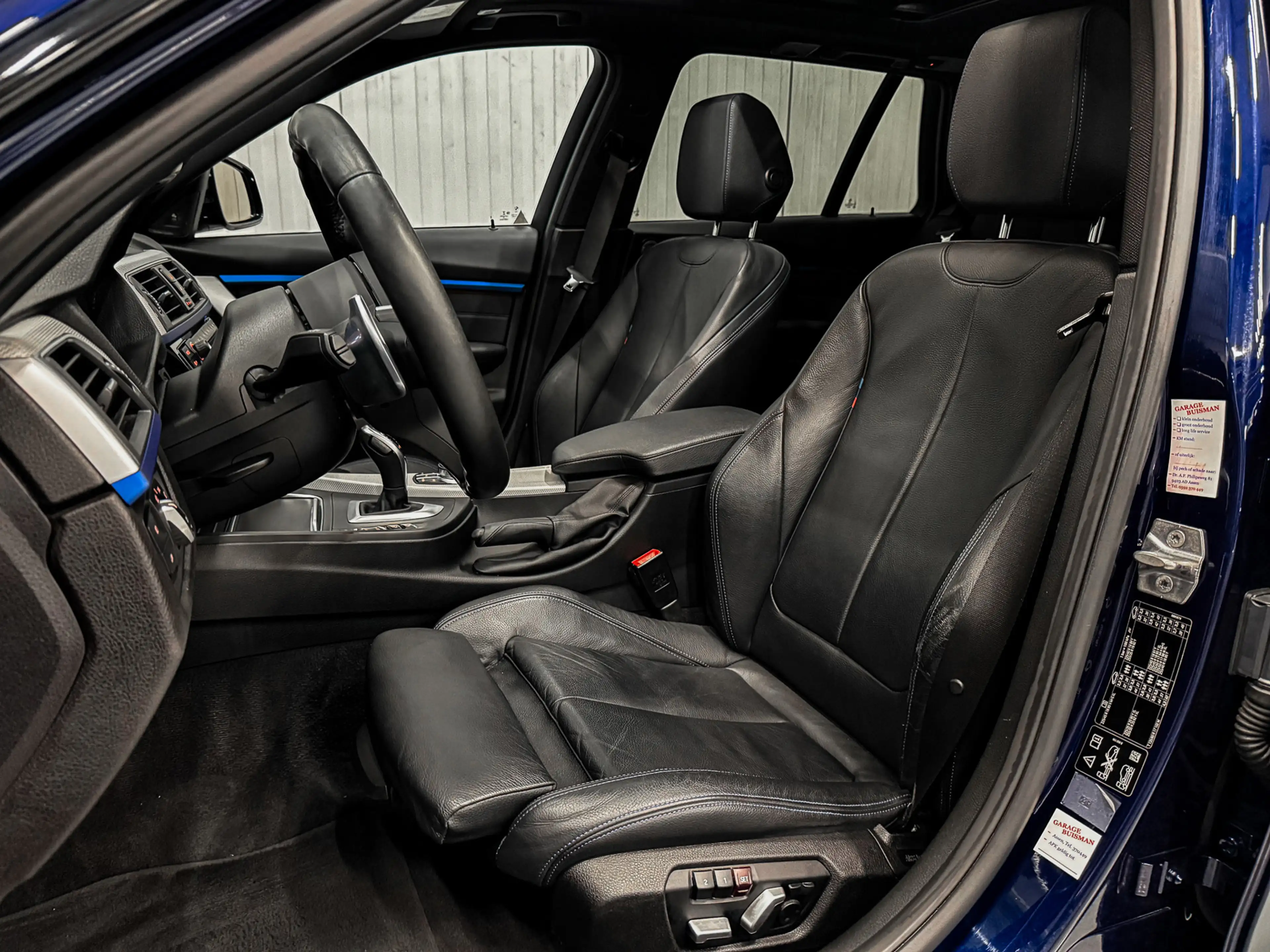 BMW 330 3-serie Touring 330i xDrive 3X M-Sport 252 PK PANO — photo 2