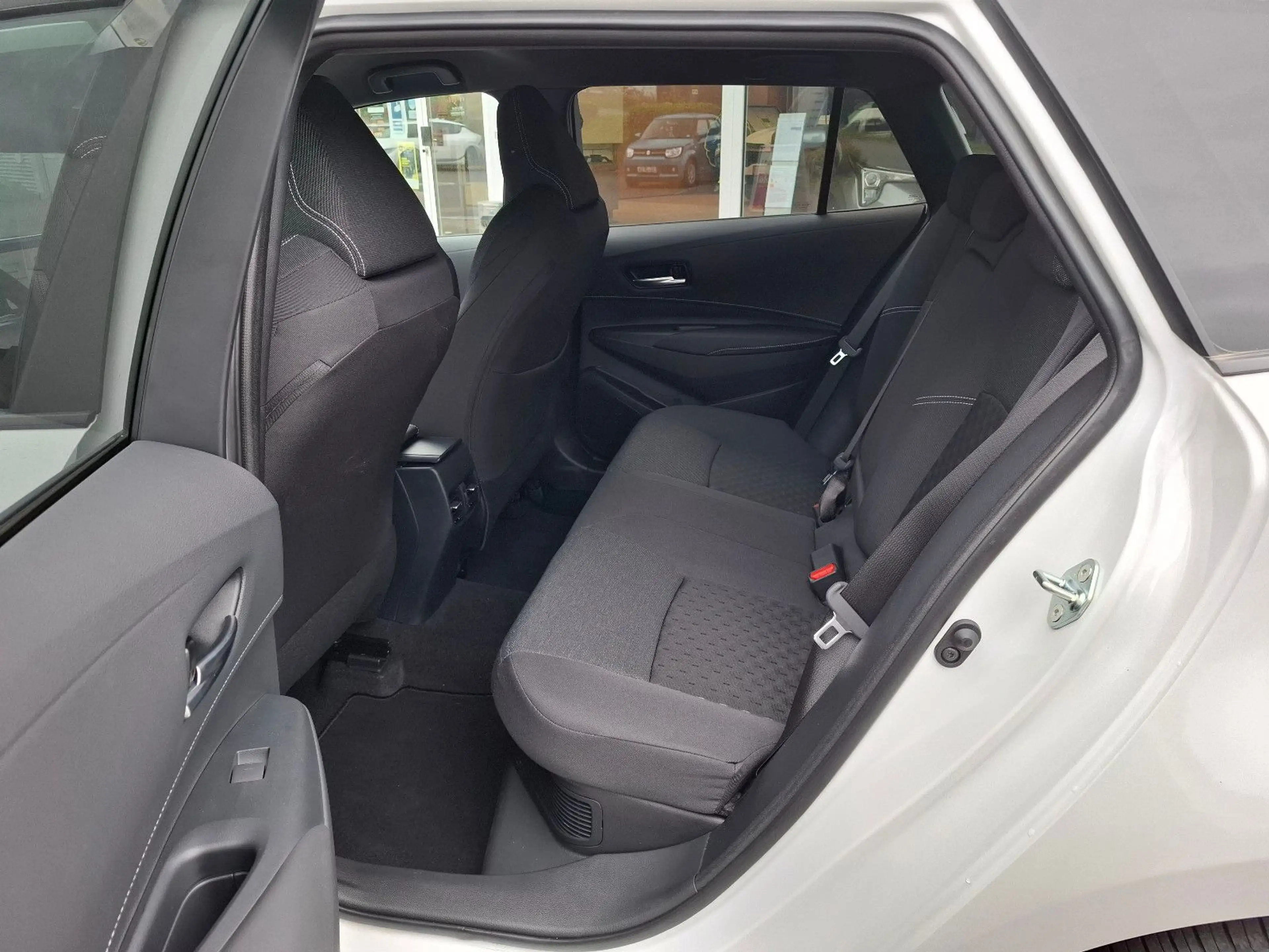 Suzuki Swace Comfort+ CVT Hybrid VOLLHYBRID — photo 11