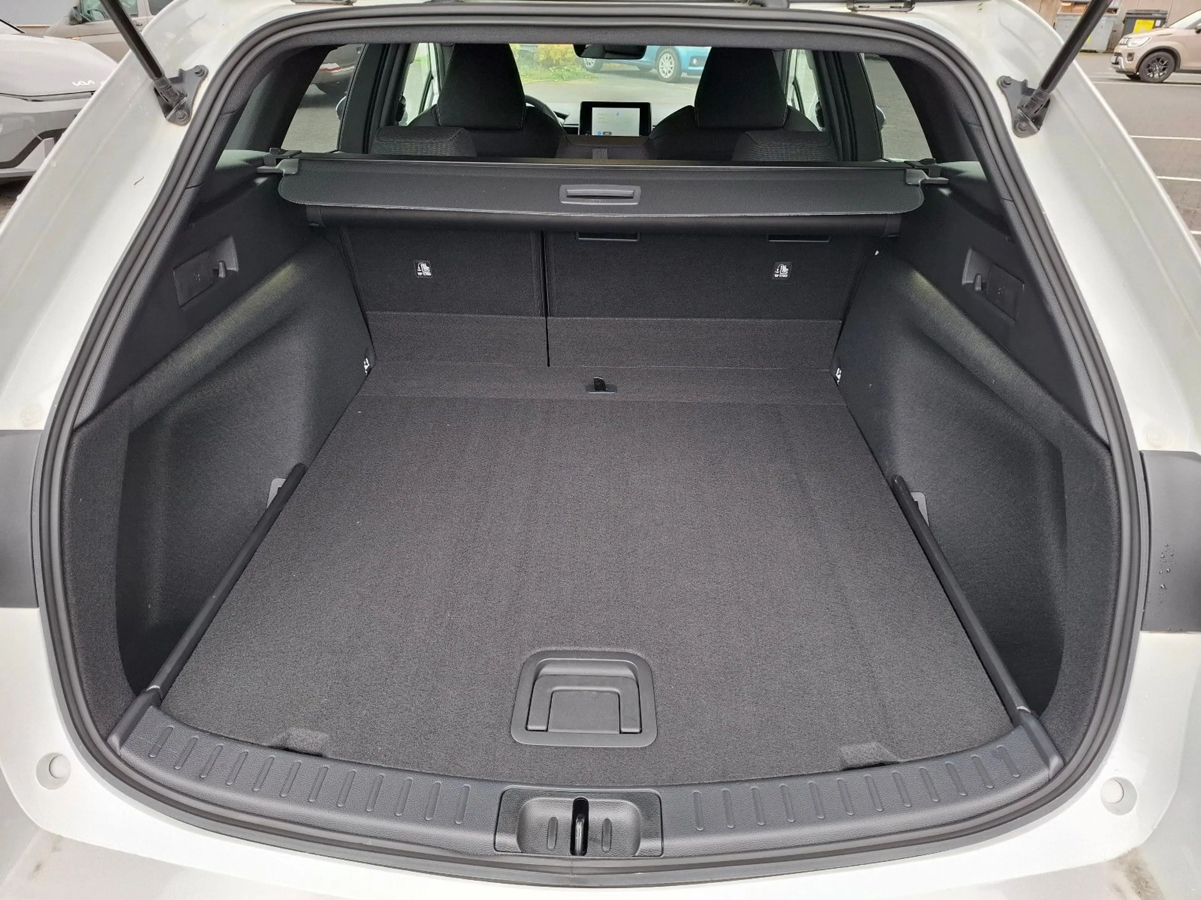 Suzuki Swace Comfort+ CVT Hybrid VOLLHYBRID — photo 9