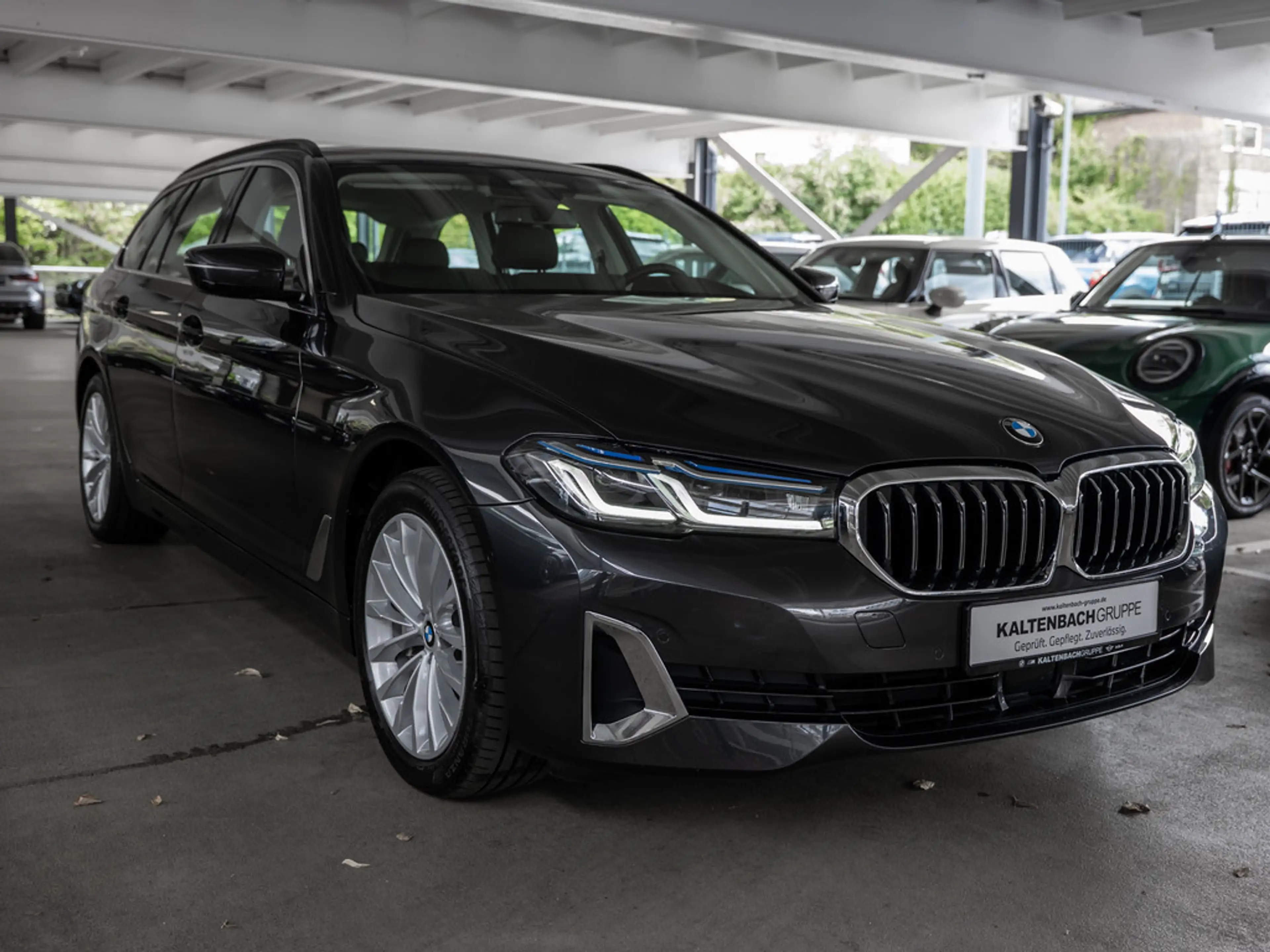 BMW 530 i Touring xDrive Luxury Line FACEL. AHK — photo 5
