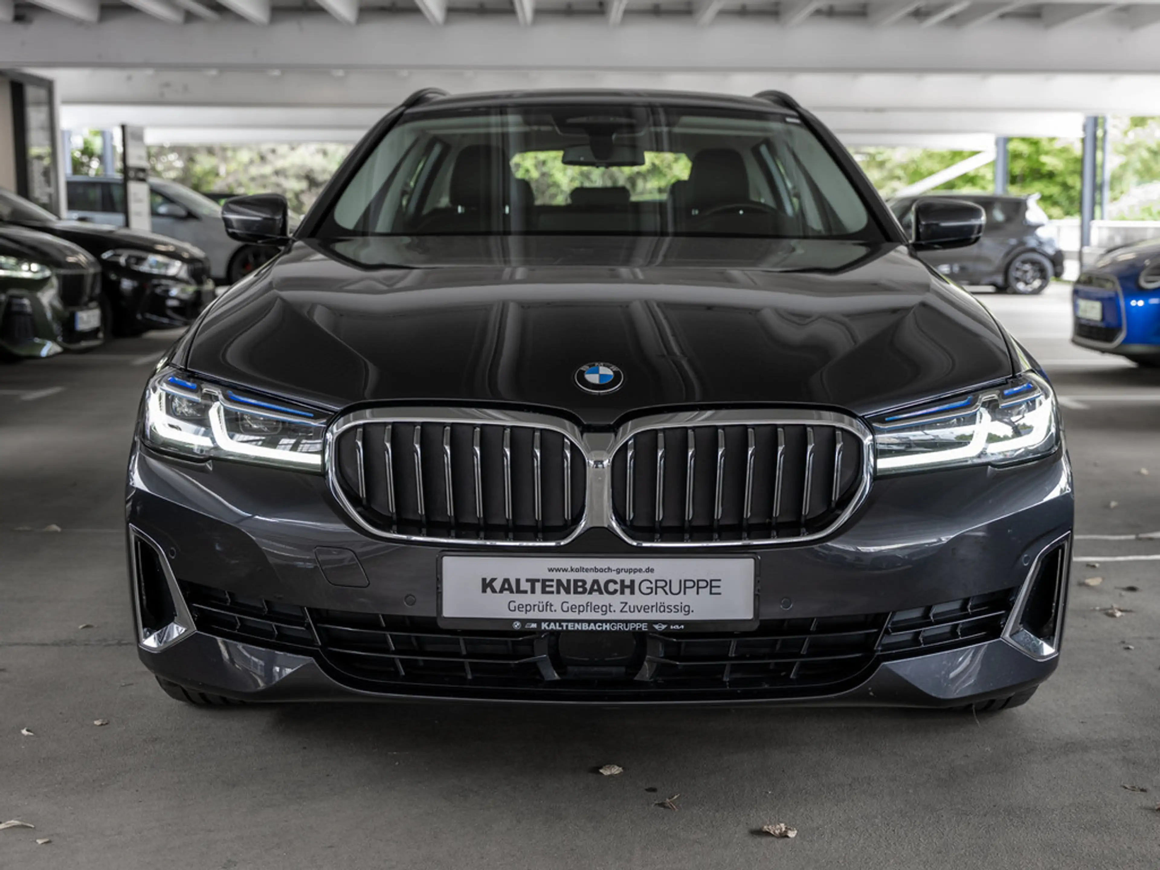 BMW 530 i Touring xDrive Luxury Line FACEL. AHK — photo 4