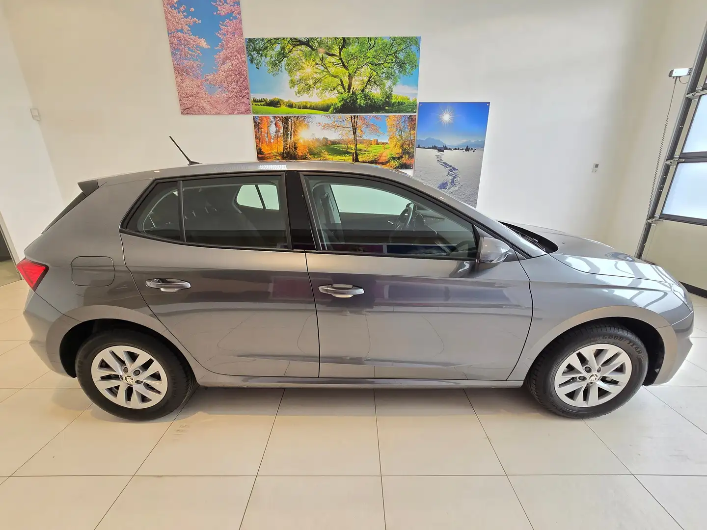 Skoda Fabia Selection Grau - 2