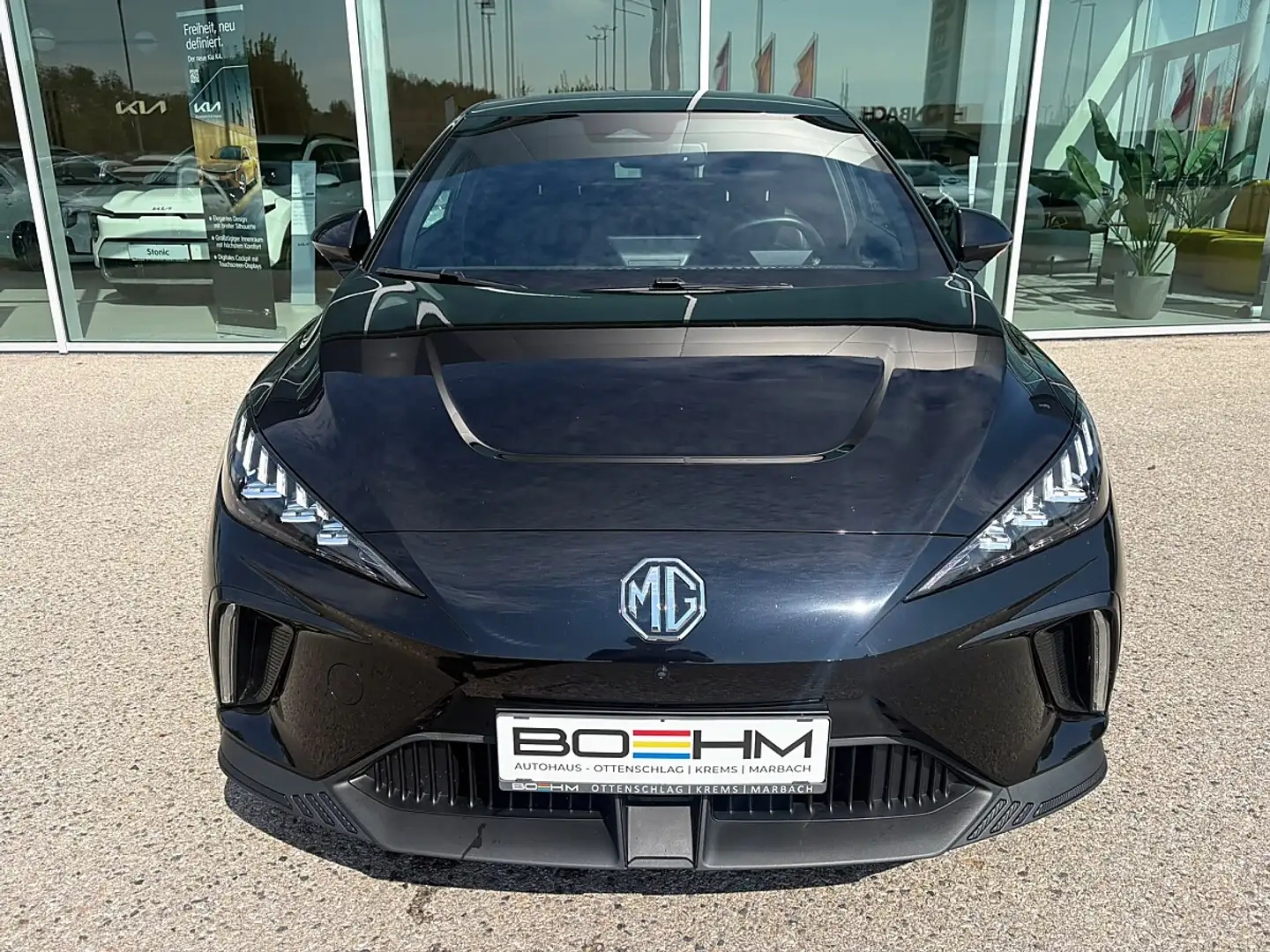 MG MG4 EV 64 kWh Luxury Schwarz - 2