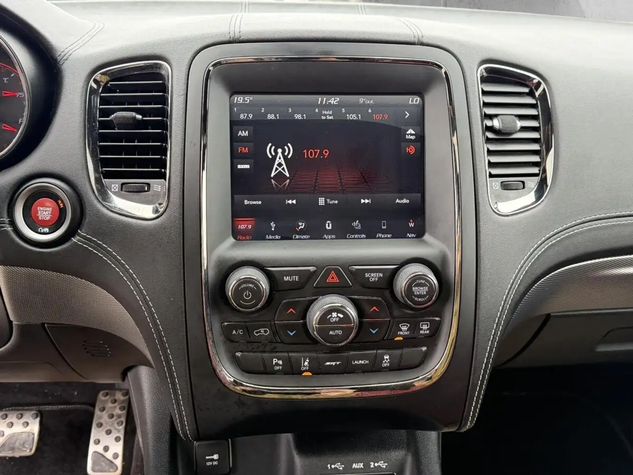 Dodge Durango снимка Dodge Durango