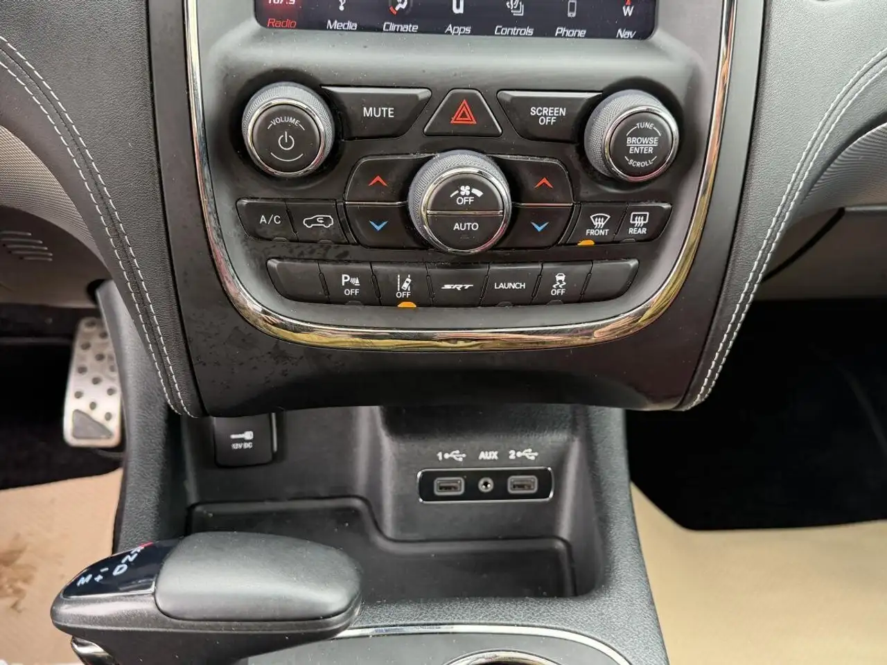 Dodge Durango снимка Dodge Durango