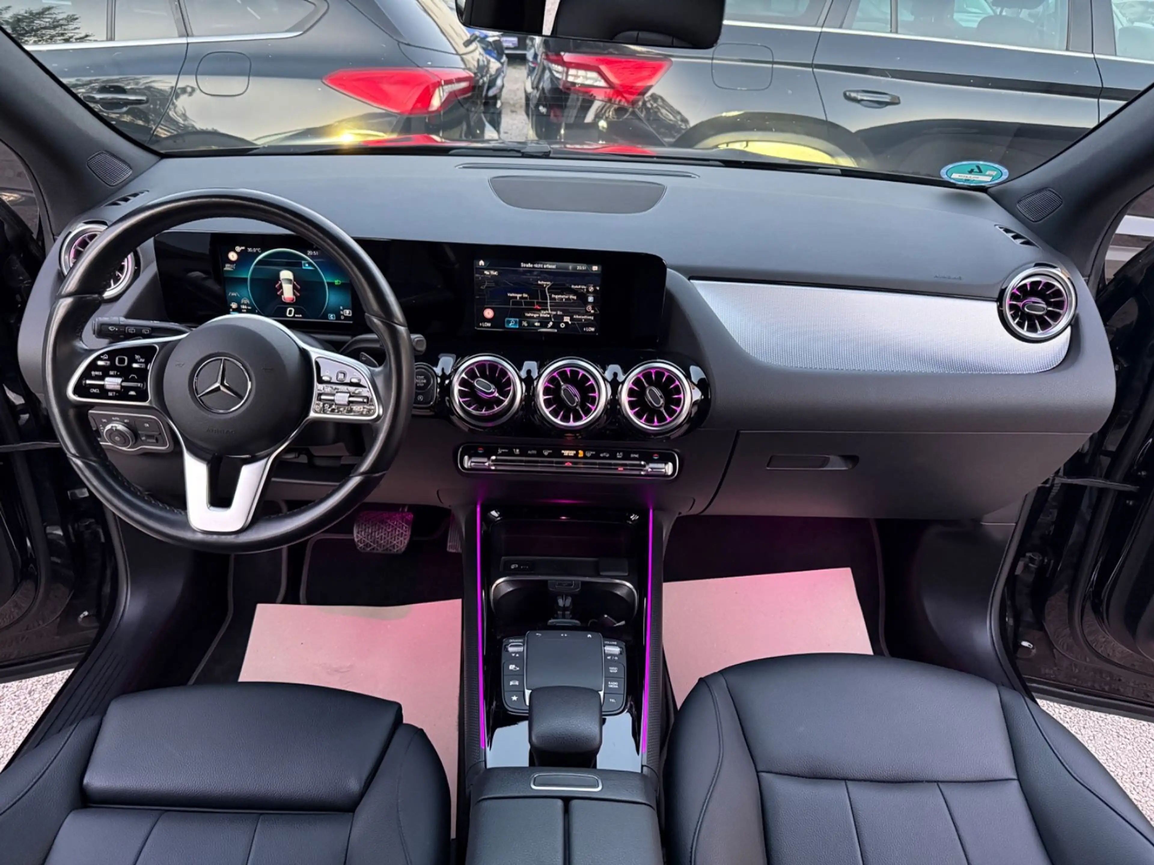 Mercedes-Benz GLA 220 GLA220d 4Matic Ambientenbeleucht LED Leder Navi — photo 10