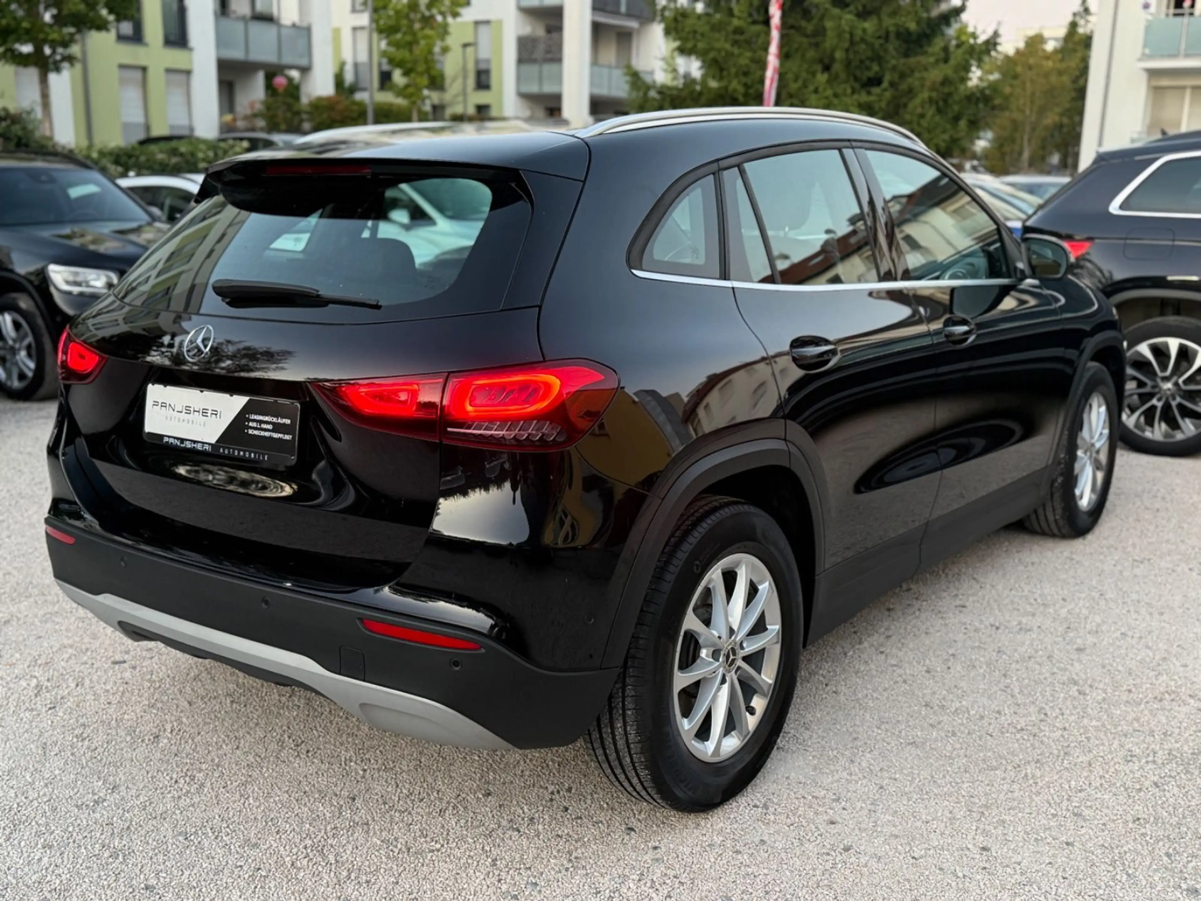 Mercedes-Benz GLA 220 GLA220d 4Matic Ambientenbeleucht LED Leder Navi — photo 6